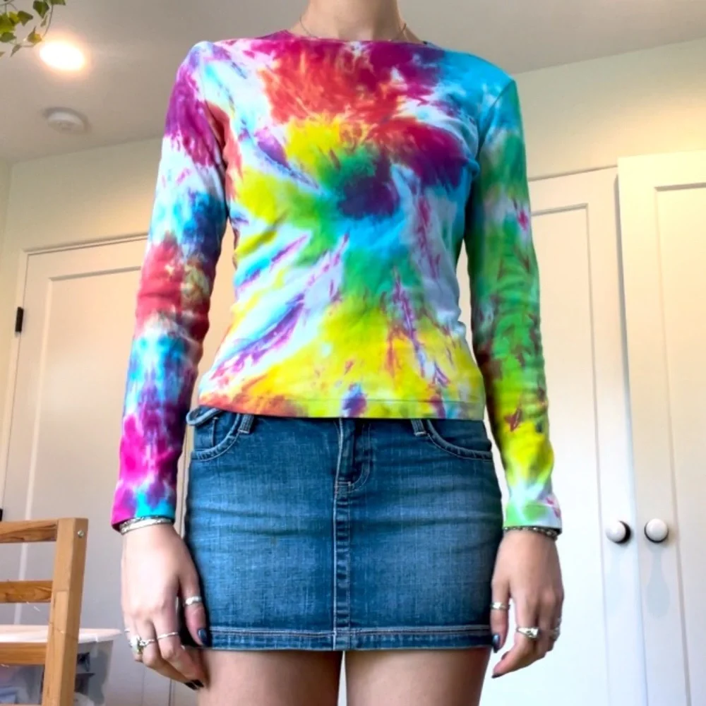 tie dye rainbow swirl long sleeve t-shirt